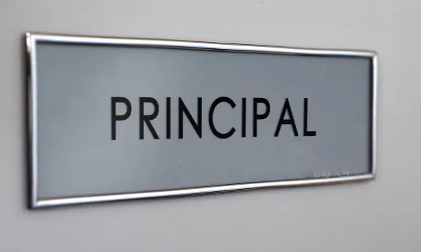principal-office-door-desk-closeup-visit-to-school-director-education-system-stock-photo-128955076 (1)